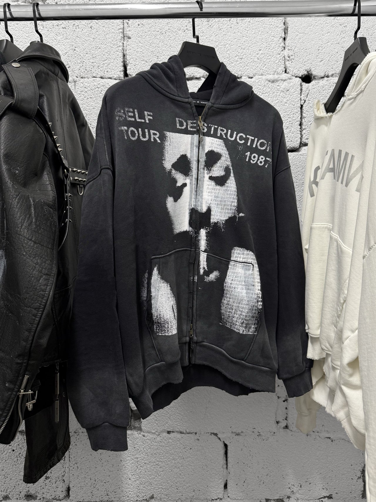 SELFDESTRUCTION TOUR ZIP HOODIE