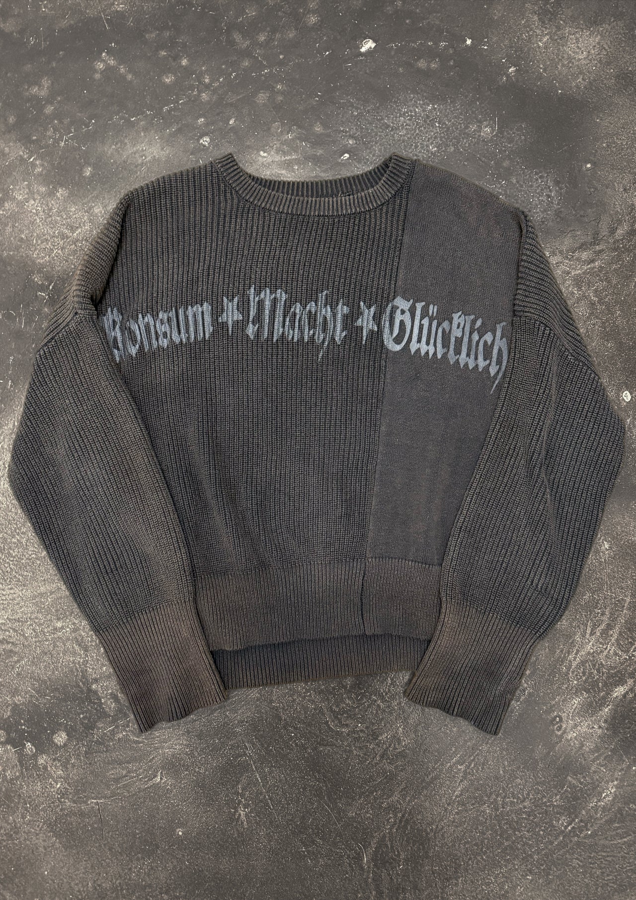 KONSUM MACHT GLÜCKLICH SPLIT KNIT (SAMPLE)