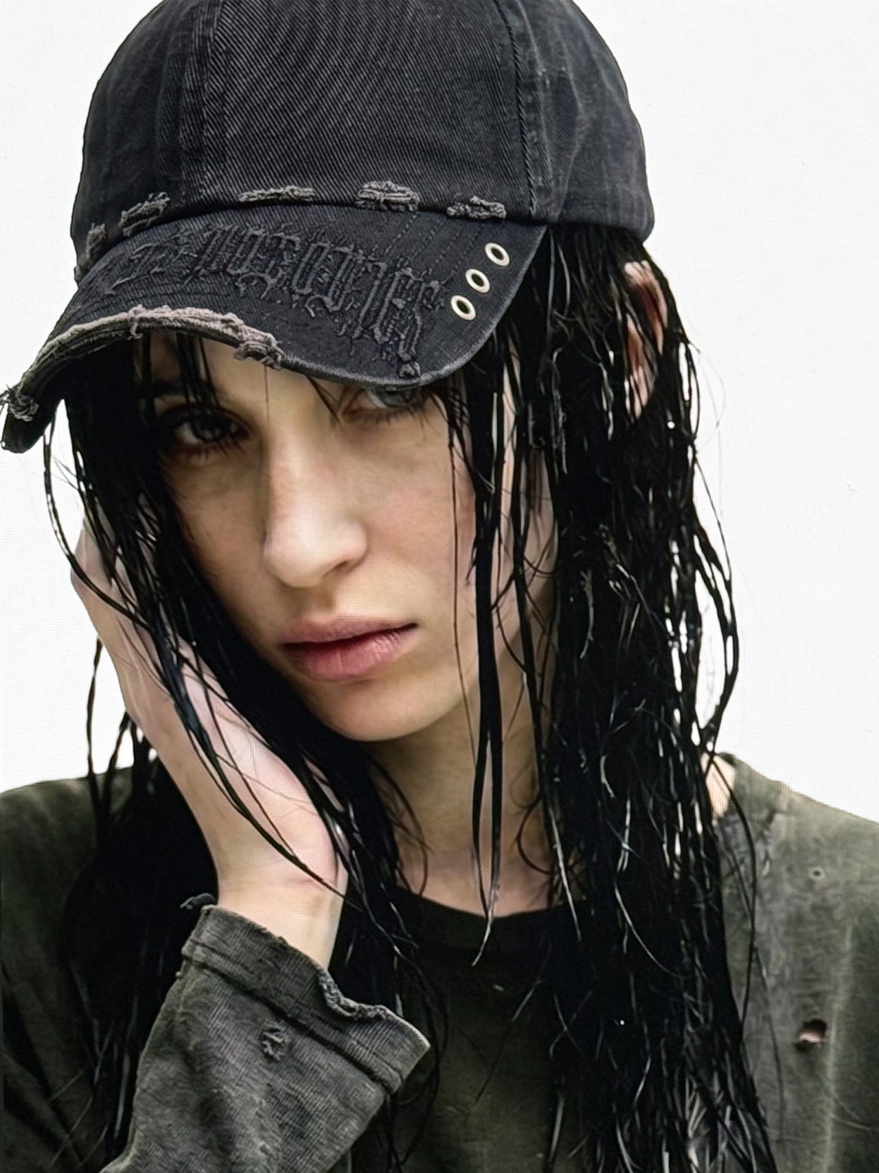 BLACK CUT OFF WAXXED METAL LOGO CAP